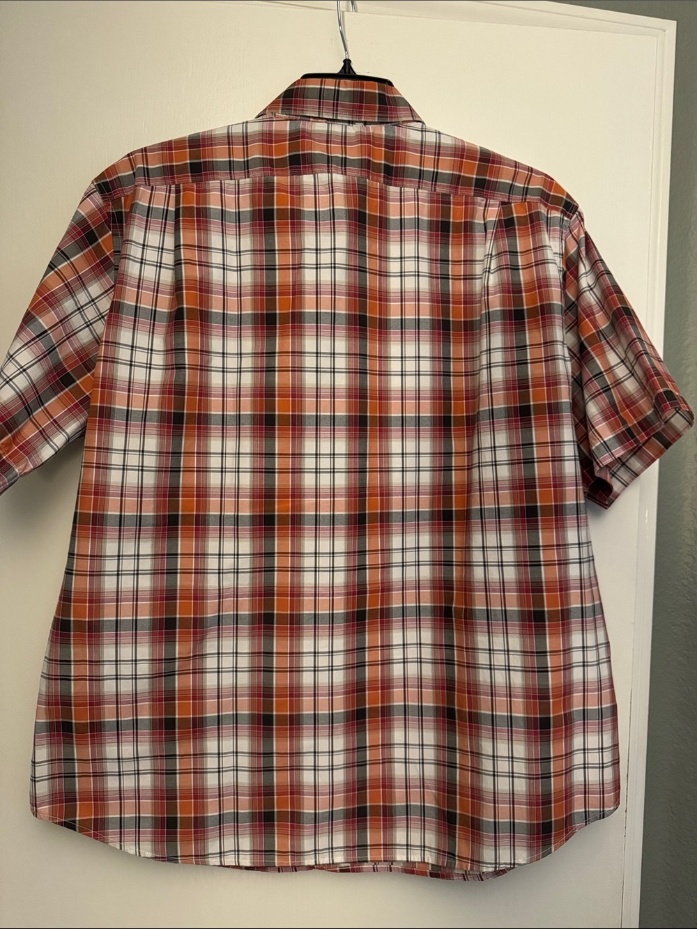 Eddie Bauer Men’s Plaid Button Up - Picture 5 of 5